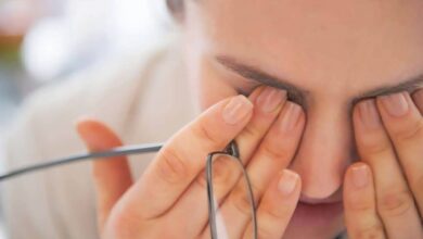 1570080624 حفظ سلامت چشم با 10 خوراکی مفید و بهداشتی 390x220 - علامت های ضعیفی چشم چیست؟