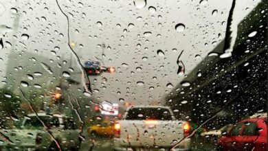 794735 390x220 - نکات ایمنی برای رانندگی در باران